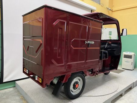 Трицикл грузовой GreenCamel Тендер 3 C1400 (60V 1500W) закрытый кузов 52 Ah