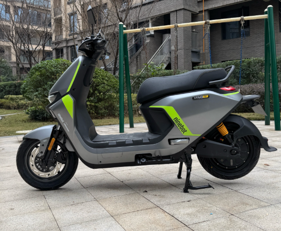 Электроскутер Segway-Ninebot M3 95C Max 72V32Ah