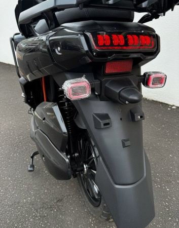 Электроскутер GT TANK 01 PRO 3000W 72V 30AH