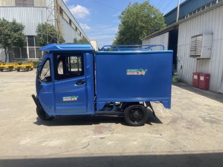 Трицикл грузовой GreenCamel Тендер E1500 (60V 1200W 84Ah) кабина, BOX, понижающая Синий